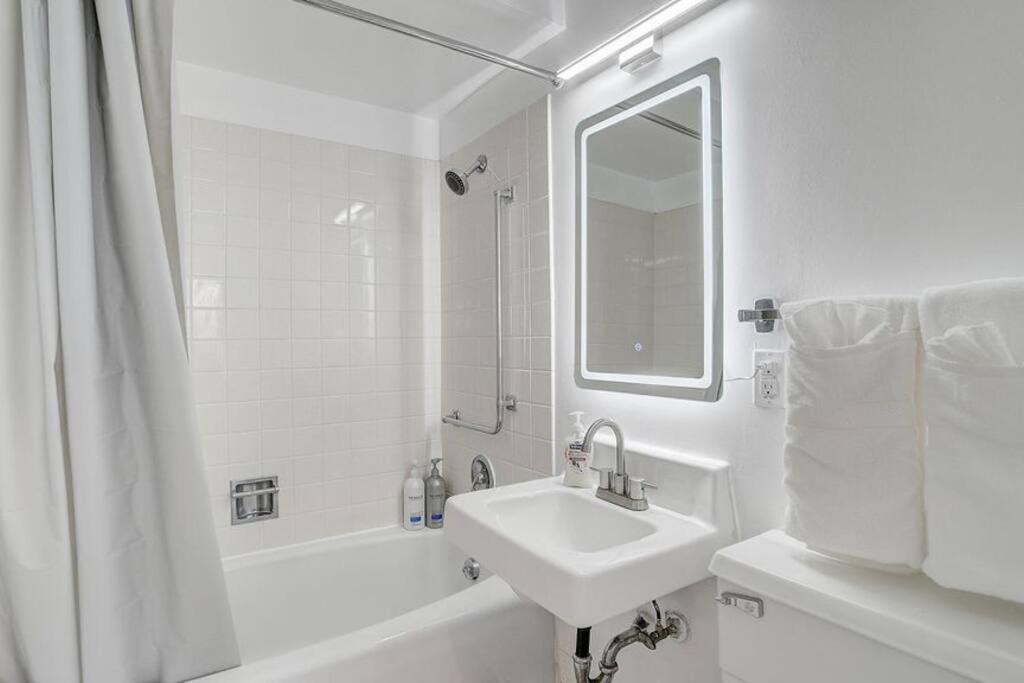 Newly Renovated 1 Bedroom Apartment Near Downtown Gadsden Exterior photo